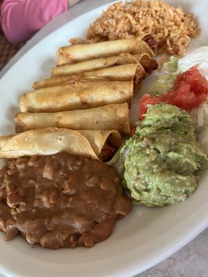 Chuy's by null