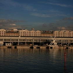 Les Docks Village