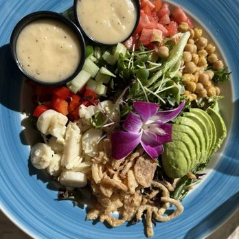 Guanabanas - Island Salad - Seafood Near Me - Jupiter, Florida