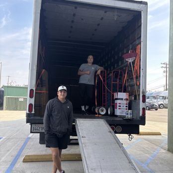 A2 Moving - Long Beach - Great Workers!! - Movers Near Me - Long Beach, California A2 Moving - Long Beach - Great Workers!! - Movers Near Me - Long Beach, California