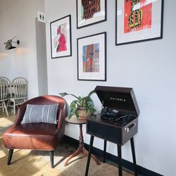 Grutogi Bistro - Seating area