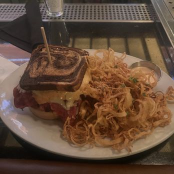 Lucky Monk - Reuben & fried onions - American Near Me - Barrington, Illinois