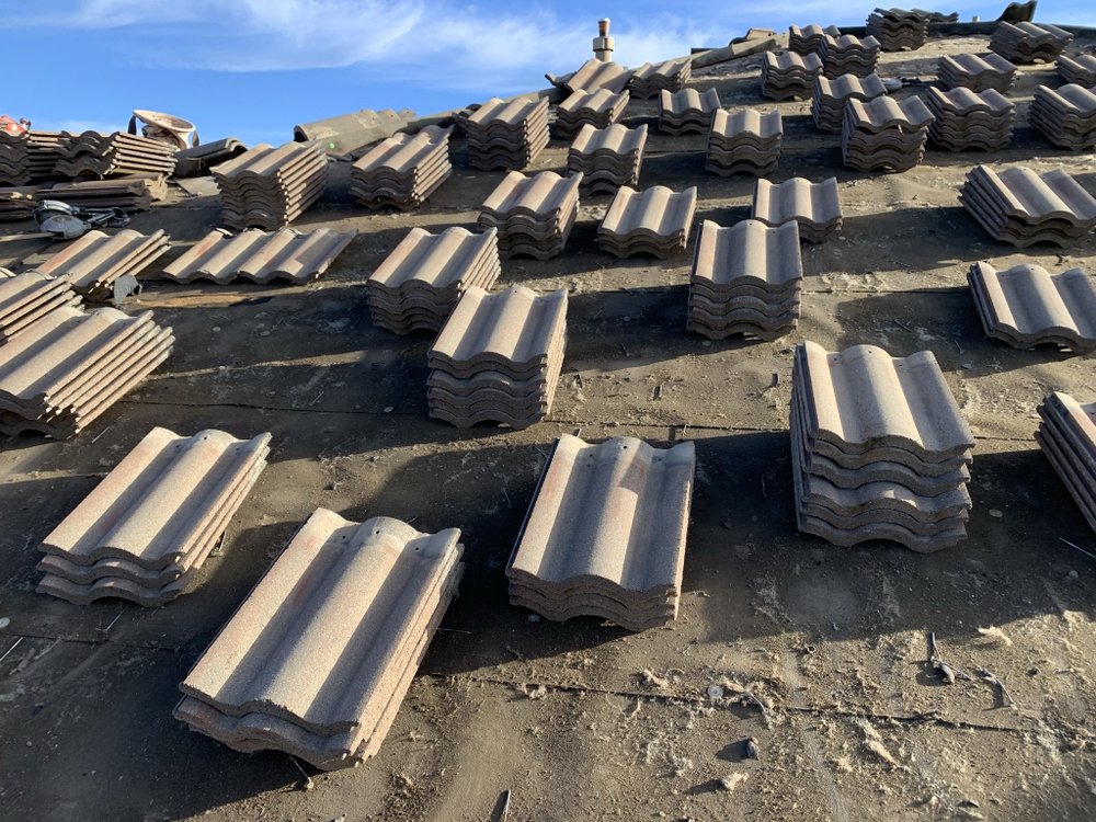 Slide of Gonzalo Roofing