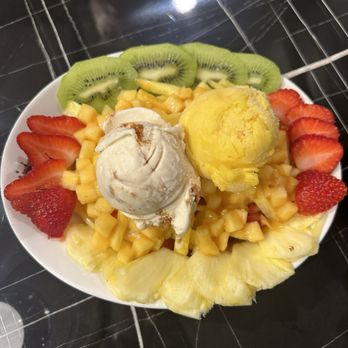 Melt n Dip - Royal Fruit Salad (49) - Ice Cream & Frozen Yogurt Near Me - Aurora, Illinois Melt n Dip - Royal Fruit Salad (49) - Ice Cream & Frozen Yogurt Near Me - Aurora, Illinois