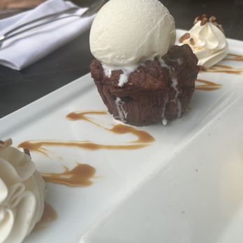 Nine One Five - Bread pudding - New American Near Me - Key West, Florida