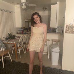 A more spunky mini, I wish I had a better picture but it was absolutely STUNNING, goes to show how much variety she offers! A more spunky mini, I wish I had a better picture but it was absolutely STUNNING, goes to show how much variety she offers!