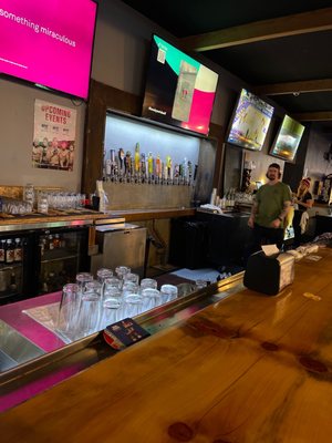 Brewski's Bar & Arcade by null