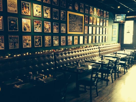 Greens Irish Pub by null