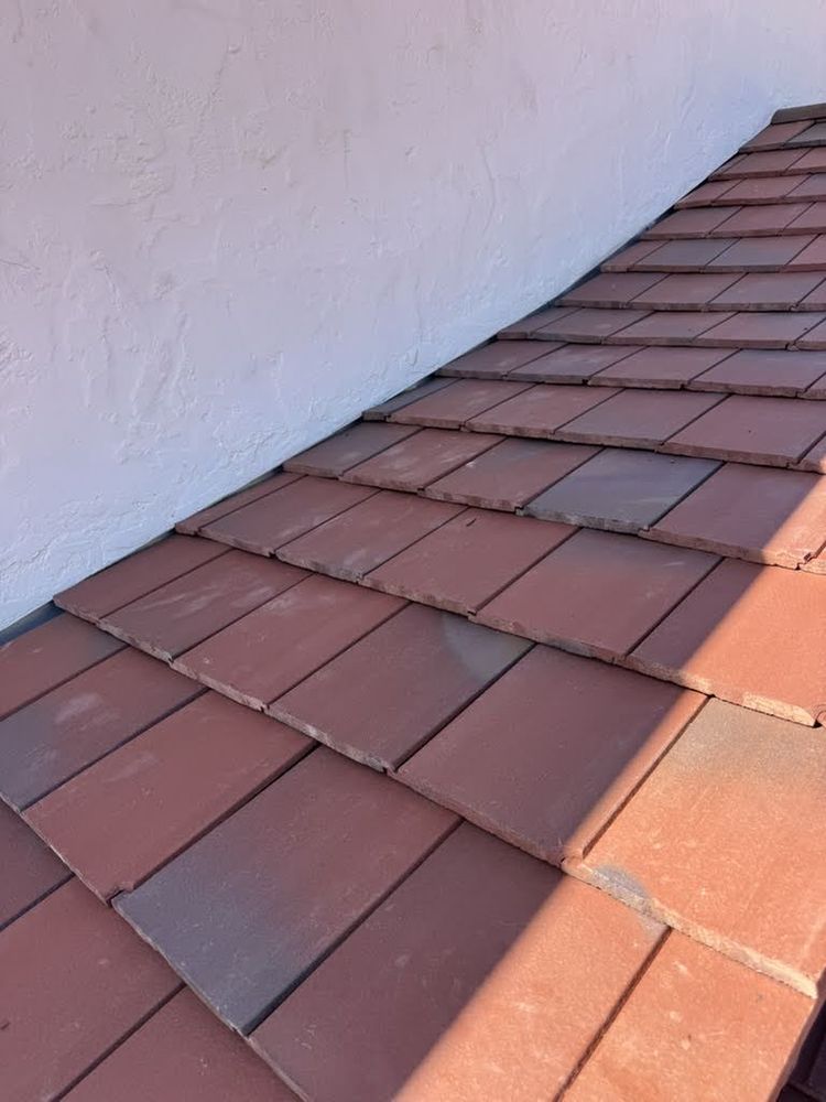 Slide of E & E Roofing