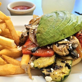 Fat Maddie's Blackhawk - Yummy grilled veggie sandwich - New American Near Me - Blackhawk, California Fat Maddie's Blackhawk - Yummy grilled veggie sandwich - New American Near Me - Blackhawk, California