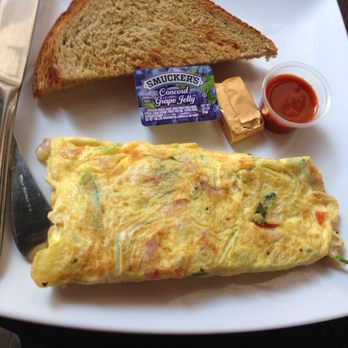 Le Cafe Bonjour - Omelette with ham and veggies - Coffee & Tea Near Me - Los Angeles, California Le Cafe Bonjour - Omelette with ham and veggies - Coffee & Tea Near Me - Los Angeles, California