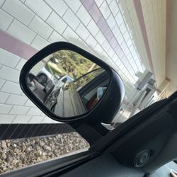 Winstead's - The drive-thru line is long!
