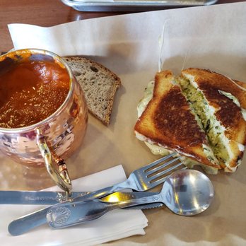 Fritz's Restaurant - Side of tomato soup & spinach artichoke grilled cheese - American Near Me - New Brunswick, New Jersey