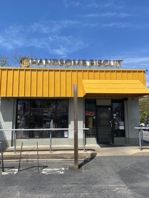 Handsome Biscuit by null