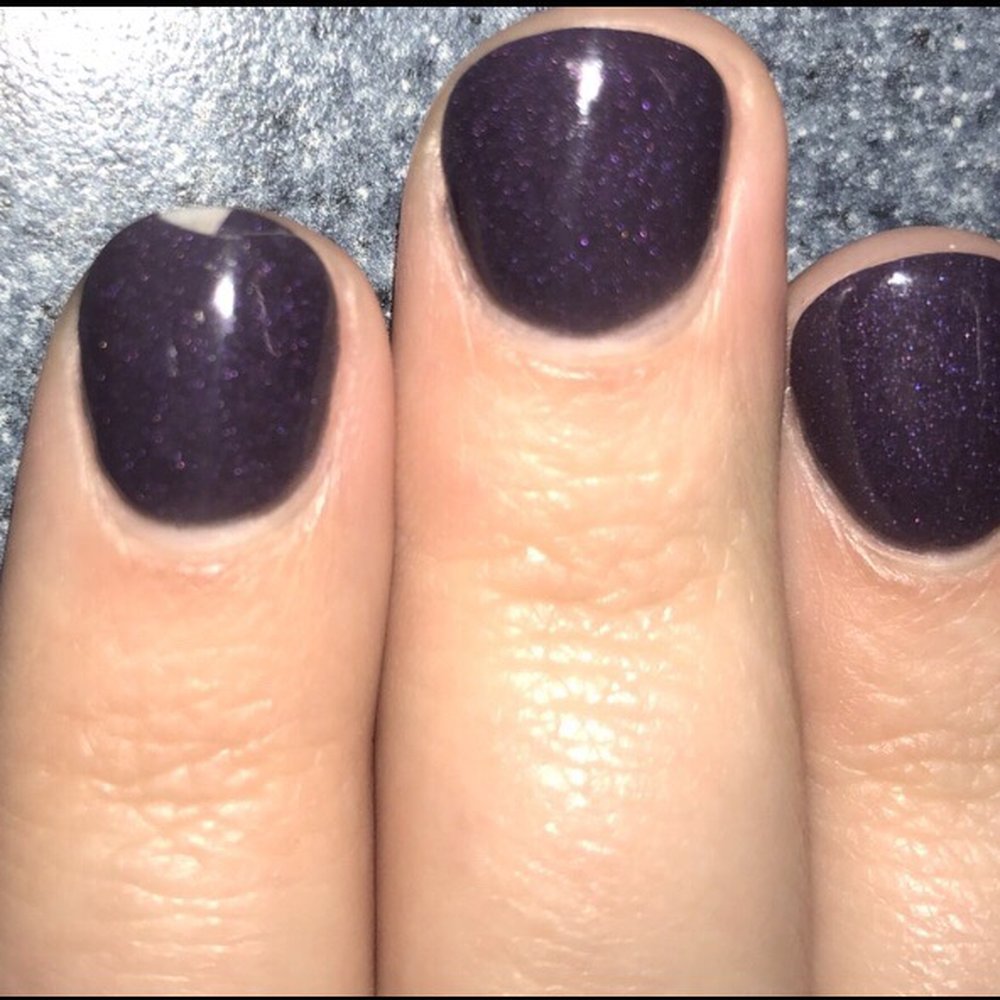 T Nail Spa - Chipped Powder Dip manicure 4 days after application - Nail Salons Near Me - Riverside, Rhode Island T Nail Spa - Chipped Powder Dip manicure 4 days after application - Nail Salons Near Me - Riverside, Rhode Island