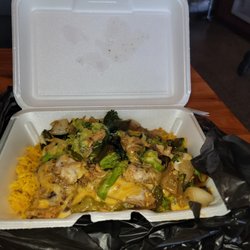 The Stir Fry Grill - My first meal at The Stir Fry Gill and the   Service was excellent and the food was  Delish and I will eat here again.