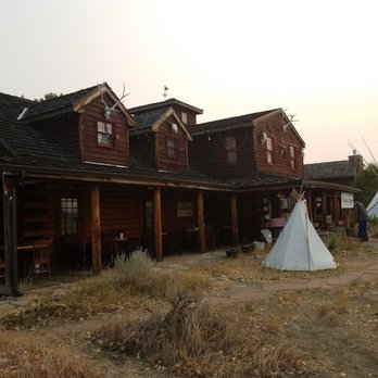 Custer Battlefield Trading Post Cafe - the front of the building - Cafes Near Me - Crow Agency, Montana