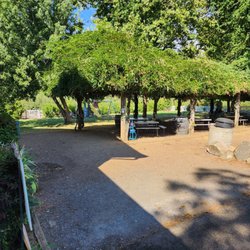 Hooverville Orchards