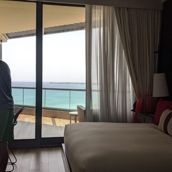 Kimpton Seafire Resort Plus Spa - Room on the tenth floor - Resorts Near Me - Grand Cayman, Virgin Islands Kimpton Seafire Resort Plus Spa - Room on the tenth floor - Resorts Near Me - Grand Cayman, Virgin Islands
