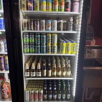Dirty Dungarees - Craft beer selection - Laundromat Near Me - Columbus, Ohio