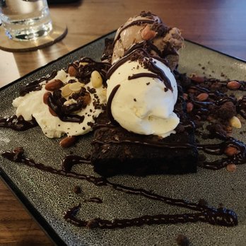 Pacific Standard Prime - Brownie sundae (pretty good) - Steakhouses Near Me - Redondo Beach, California Pacific Standard Prime - Brownie sundae (pretty good) - Steakhouses Near Me - Redondo Beach, California