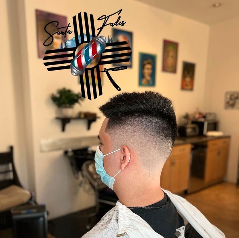 Santa Fades Logo