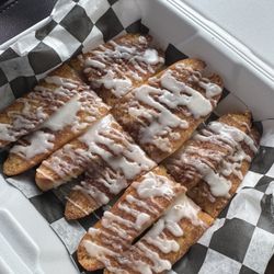 Pioneer Pizza - Cinnastix