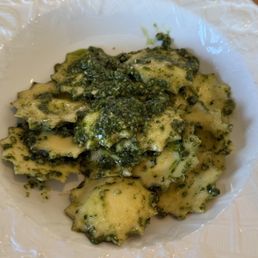 Ricotta stuffed ravioli w/ pesto