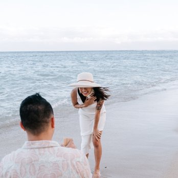 Moments by LM - Session Photography Near Me - Honolulu, Hawaii Moments by LM - Session Photography Near Me - Honolulu, Hawaii