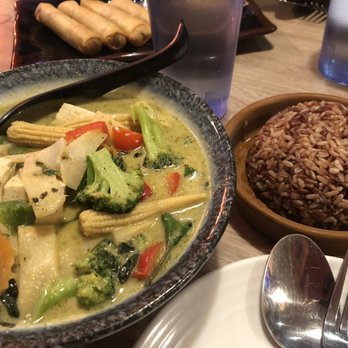 Khao Kang Thai Kitchen - Vegetarian Green Curry with Brown Rice - Thai Near Me - Mountain View, California