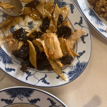 Mandarin - Bamboo and Black Mushroom Chicken - Chinese Near Me - Rome, RM Mandarin - Bamboo and Black Mushroom Chicken - Chinese Near Me - Rome, RM