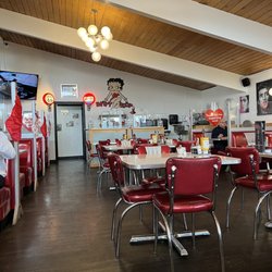 Great Scotts Eatery - The vibe of the restaurant