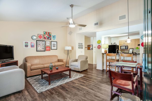 Hideaway Gainesville by null