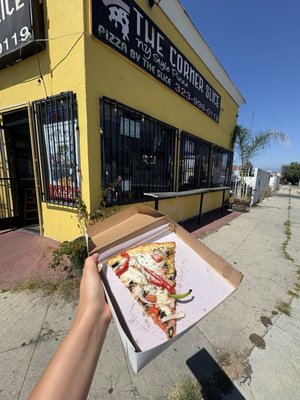 The Corner Slice by null