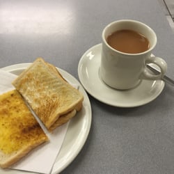 Town Cafe - A proper cafe brekkie