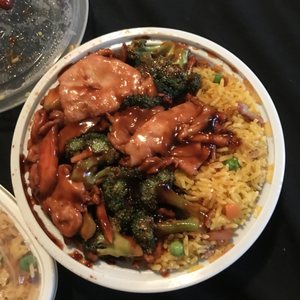 Mayflower Chinese Restaurant - 29 Reviews - Chinese - 414 S Military ...
