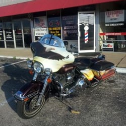 Man Cave Barbershop - Larry's Hog.
