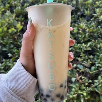 Katsubo Tea - Kuro Milk Tea - Bubble Tea Near Me - Fullerton, California