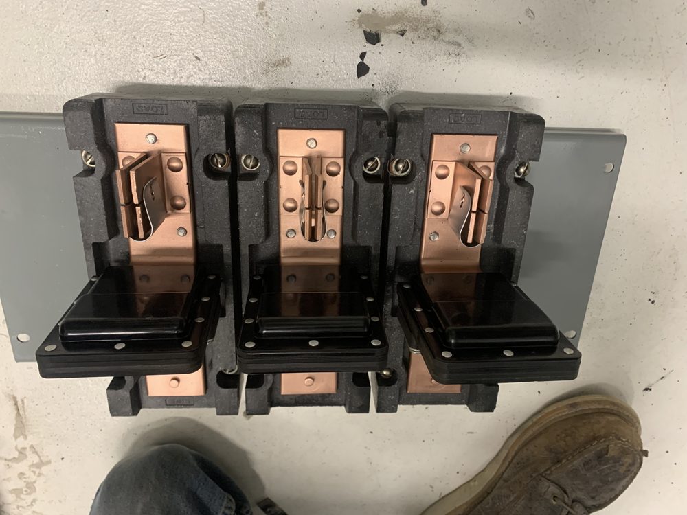 Slide of Elecristian Electric