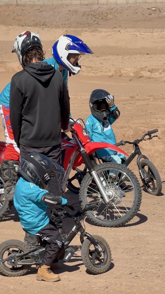 Dirt Bike Training DBT Logo