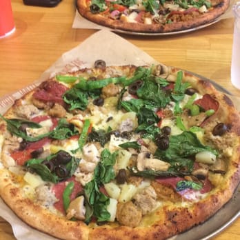 Blaze Pizza - Pizza Near Me - Orlando, Florida