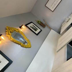 Nipote's Italian Kitchen - Dining room