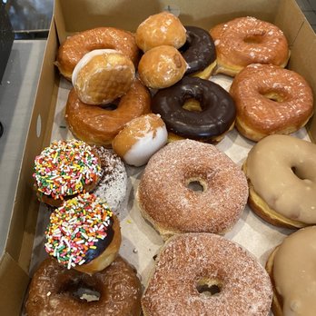 Randy's Donuts - Donuts Near Me - Downey, California Randy's Donuts - Donuts Near Me - Downey, California