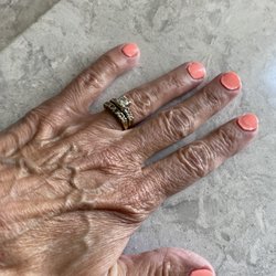 Steve's Spa - Gel Nails lifting after one week