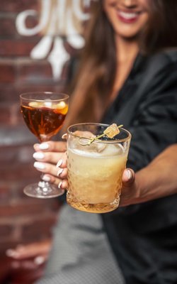 Apothecary 330 - A Cocktail Bar by null