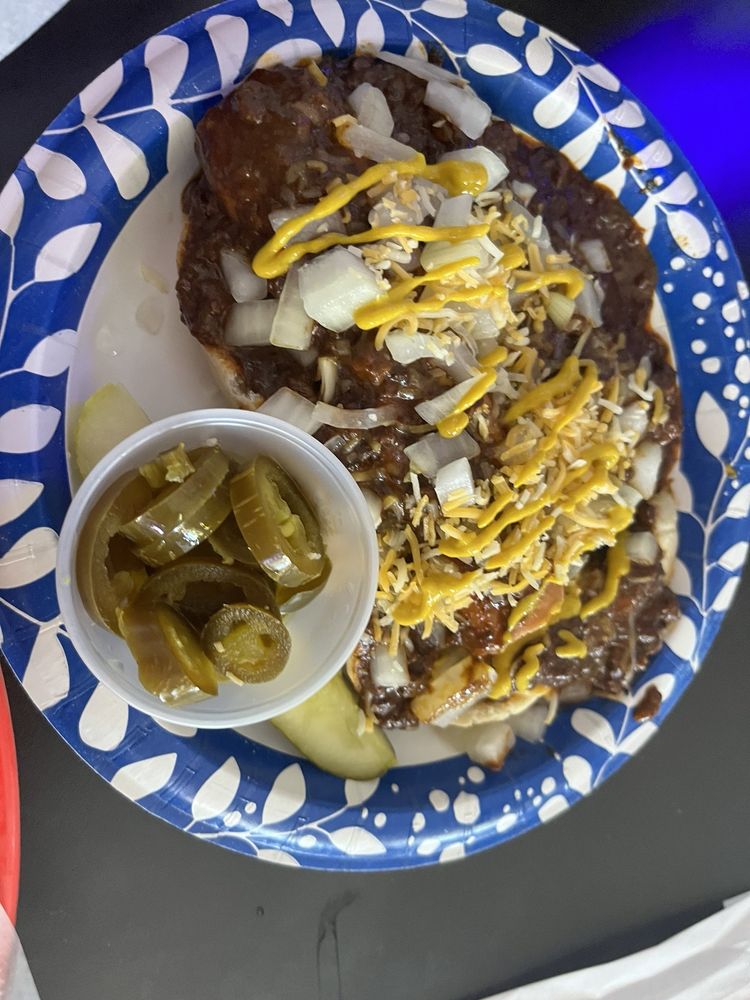 OVAL OFFICE PUB & GRUB Updated July 2024 44 Photos & 67 Reviews