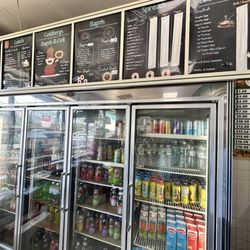Goldberg's Famous Bagels & Deli - Menu and drinks
