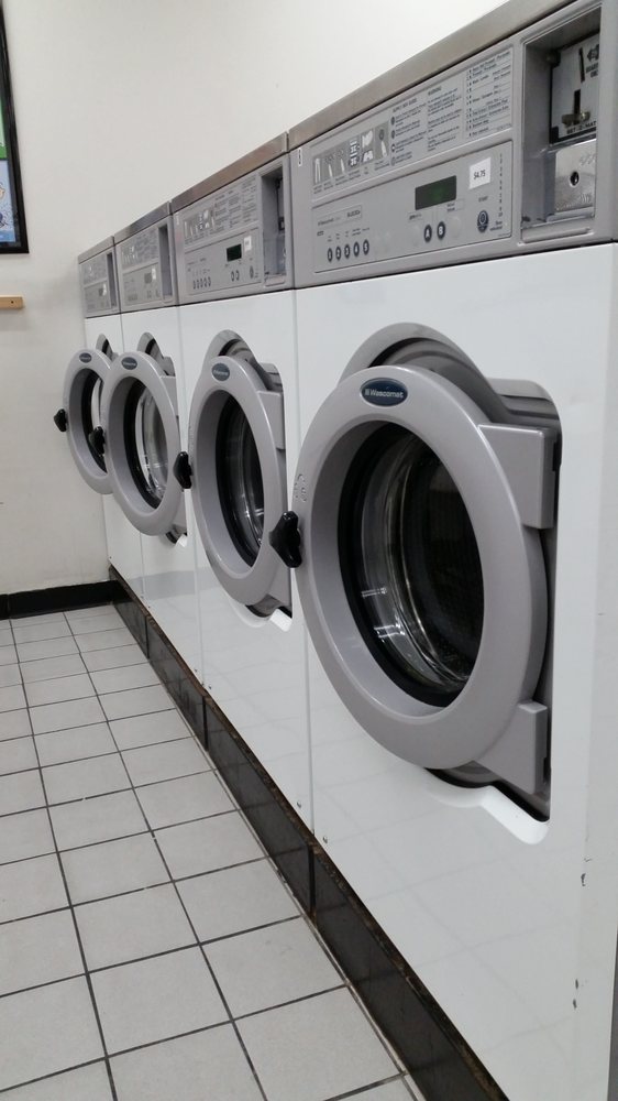 WILLOW CREEK LAUNDROMAT Updated September 2024 13 Photos & 19
