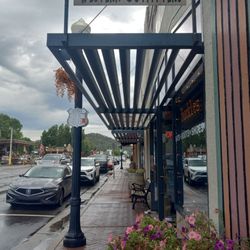 Western Outfitters & DeBerge Saddlery - Store signage