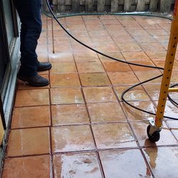 Jeddie's Pressure Cleaning Service - Pressure washing terracotta.